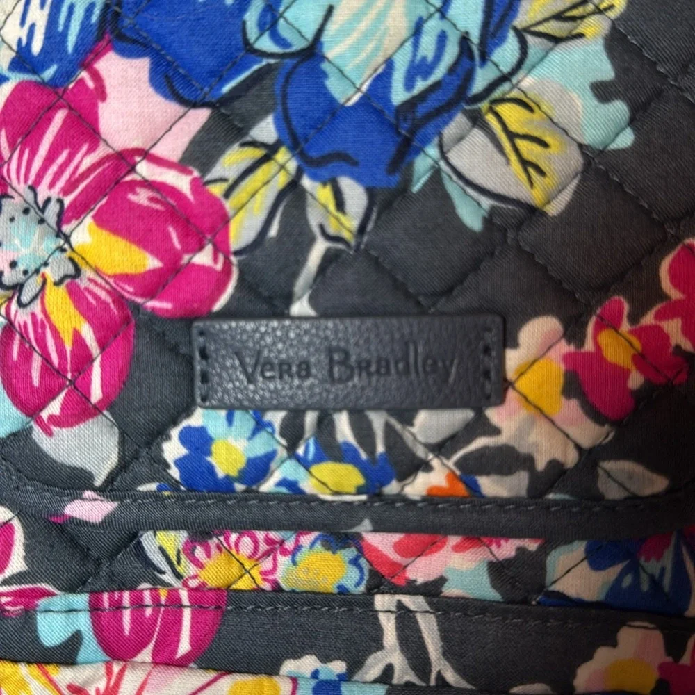 Vera Bradley Crossbody PRETTY POSIES Floral Quilted Purse Handbag - Picture 5 of 13